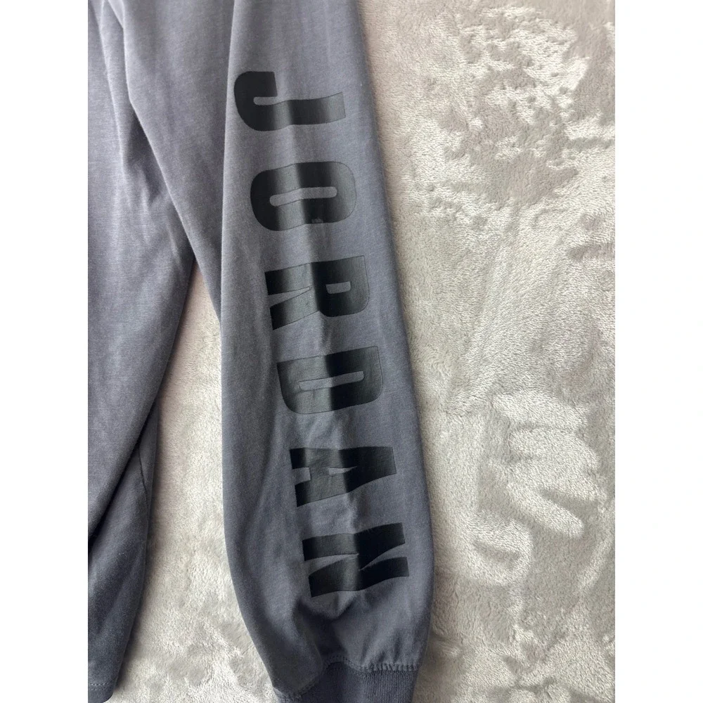 Jordan Mens XL Dri-FIT Long Sleeve Shirt Gray Jumpman Graphic Logo Tee
